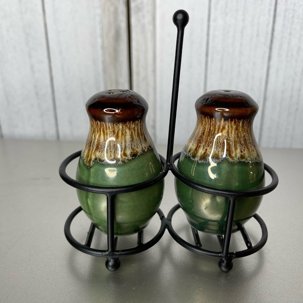 Ceramic Salt And Pepper Shakers Set With Holder Stoneware Look